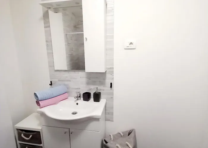 App Ania Apartman Póla