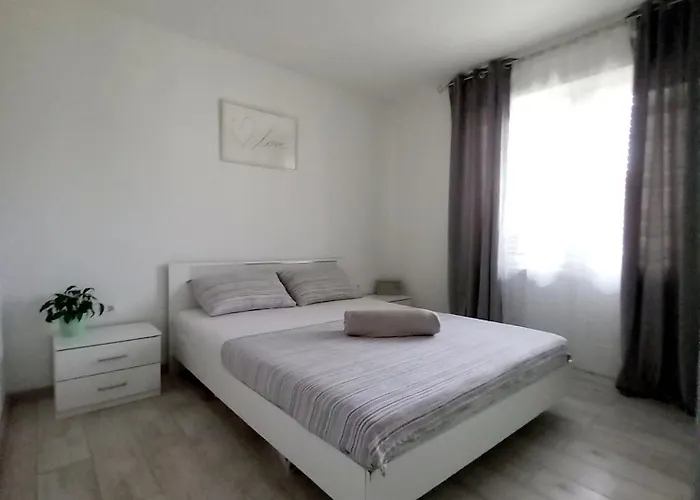Apartman App Ania *