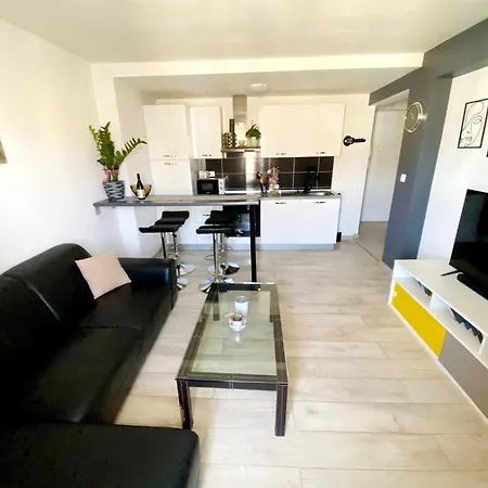 App Ania Апартаменты